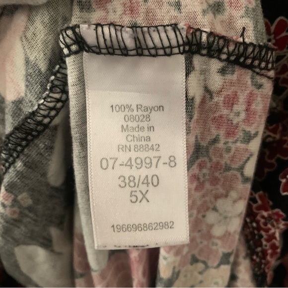 Ellos Floral Black and Pink Poncho Top - Picture 5 of 8